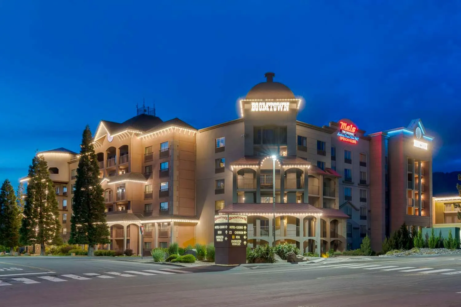 Suite layout and restful room planning for a casino hotel